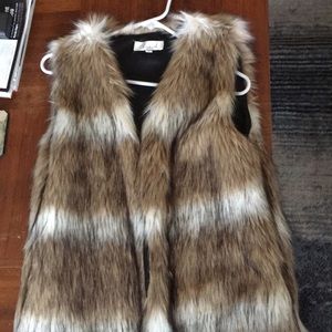 Fur vest